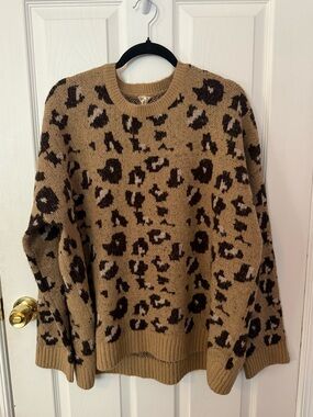 Hem & Thread Leopard Crewneck Sweater in Tan and Brown